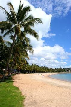 
                    
                        Airlie Beach - Queensland, Australia
                    
                