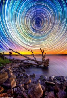 
                    
                        CHRISTMAS IN THE SKY! (Timelapse of Lake Eppalock, Australia)
                    
                