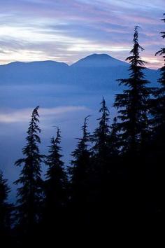 
                    
                        Crater Lake, Oregon, United States Justin Bailie
                    
                