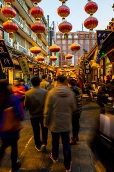 
                    
                        Wangfujing Market at night. A place to eat Scorpion, Starfish and Lizard!
                    
                