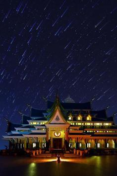 
                        
                            Star Trails, Wat Pa-Phon-Khon at Thailand
                        
                    