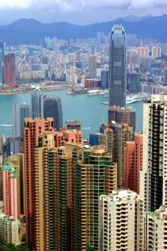 #Victoria Harbour, Hong Kong | China (by Horse N. Buggy)     -   vacationtravelogu... For Hotels-Flights Bookings Globally Save Up To 80% On Travel   - wp.me/p291tj-5f