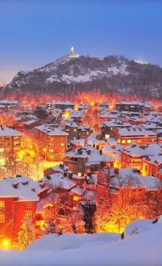 
                    
                        Plovdiv has one of Europe’s most beautiful Old Towns, with a backdrop of Bulgaria’s dramatic Rhodope Mountains.
                    
                