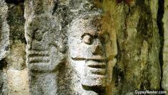 
                    
                        Skulls on the side of the skull platform in Chichen Itza in Mexico! See more: www.gypsynester.c... #mexico #mayan
                    
                