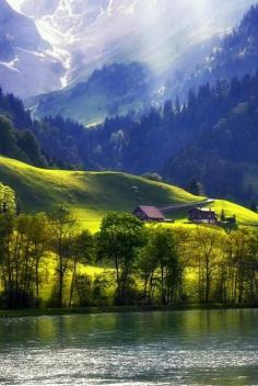 
                    
                        Attractive Switzerland www.travelandtran...
                    
                