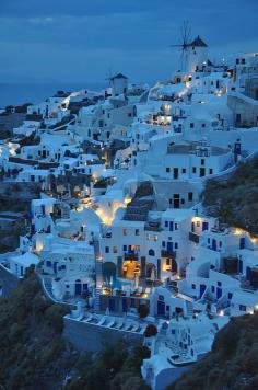 
                    
                        Evening in Santorini, Greece
                    
                