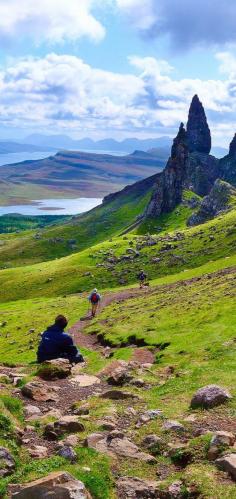 
                    
                        The Isle of Skye, the largest island in the Inner Hebrides, has gorgeous rolling hills and mountains.    |    19 Reasons Why Scotland Must Be on Your Bucket List. Amazing no. #12
                    
                