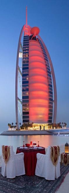 
                    
                        Burj Al Arab Hotel....Dubai
                    
                