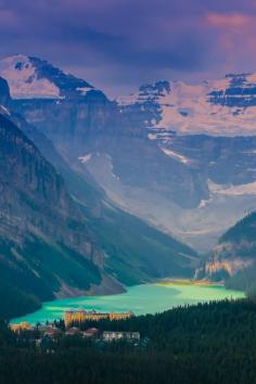 
                    
                        plasmatics-life:  Lake Louise | Canada (by Rock Whitney)
                    
                