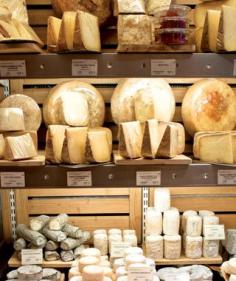 
                    
                        Fromagerie Laurent Dubois
                    
                