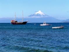 
                    
                        Volcán Osorno / Volcán Casablanca, Puerto Montt, Chile — by Sharrie Shaw. Very quiet town as with most parts of Chile! So unlike Asia or Europe. One can simply dream away over here... #landscape
                    
                