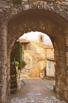 
                    
                        A walk through Provence, France
                    
                