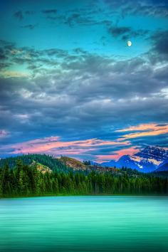 
                    
                        Jasper Dusk, Dusk, Alberta, Canada,
                    
                