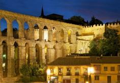 
                    
                        Acueducto de Segovia - #España  Aqueduct of Segovia - #Spain
                    
                