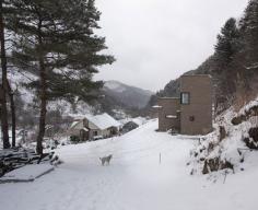 
                    
                        House in Sang-an : Playground of a delightful couple | studio_GAON; Photo: Hyosook Chin | Archinect
                    
                