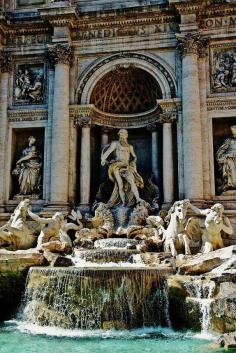 
                    
                        Trevi Fountain.
                    
                