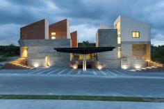 
                    
                        casa DATRI & DASA | [mavarq]; Photographer: Jaime Navarro | Archinect
                    
                