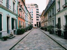 
                    
                        Rue Crémieux - one of the best streets in Paris, France
                    
                