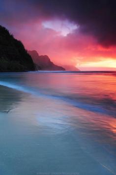 
                    
                        Kauai Sunset | Hawaii (by Heather Mitchell Photography)
                    
                