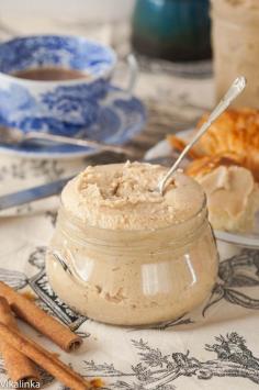 
                    
                        Honey Cinnamon Cashew Butter
                    
                