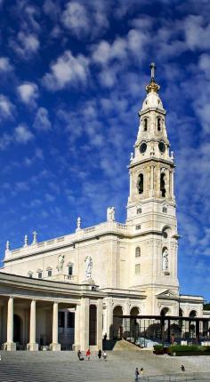 
                    
                        The Sanctuary of Fátima (Santuário de Fátima), Portugal   |   32 Stupendous Places in Portugal every Travel Lover should Visit
                    
                