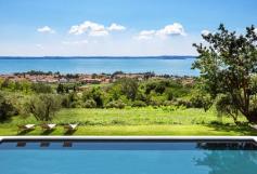 
                    
                        Prati Palai hotel Overview - Lombardy - Lake Garda - Italy - Smith hotels
                    
                