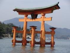 
                    
                        厳島神社 (Itsukushima-jinja Shrine) in 廿日市市, 広島県
                    
                