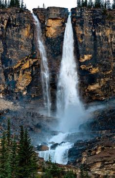 
                    
                        Twin Falls, Yoho, Canada
                    
                