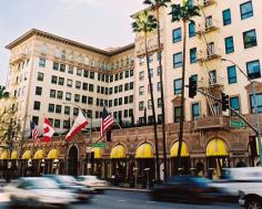 
                    
                        Look familiar? This is the Beverly Wilshire Hotel that Richard Gere's character stayed at in Pretty Woman!
                    
                