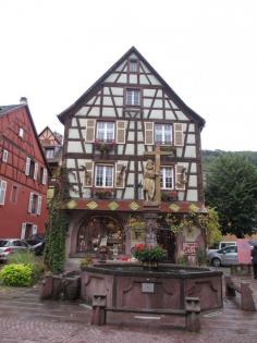 
                    
                        Pretty Keyserberg On the Route de Vins in Alsace
                    
                