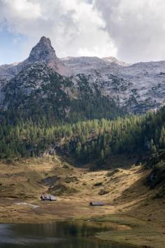 
                    
                        Funtenseetauern | Austria (by Tom Sonnleitner)
                    
                