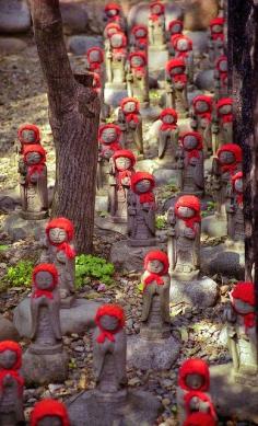 
                    
                        Jizo Statues in Kamakura, Japan.
                    
                