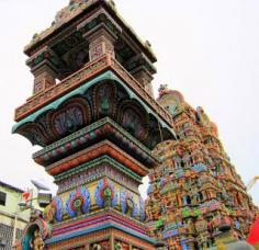 
                    
                        The colorful Temples of Bangkok, Thailand!
                    
                