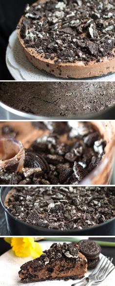 
                    
                        No Bake Chocolate Oreo Cheesecake - Erren's Kitchen - This recipe makes a decadent, tempting chocolate cheesecake that's loaded with Oreo goodness!
                    
                