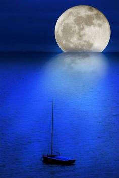 
                    
                        Blue Ocean and Full Moon
                    
                