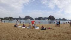 
                    
                        Halong bay, Vietnam. #vktour
                    
                