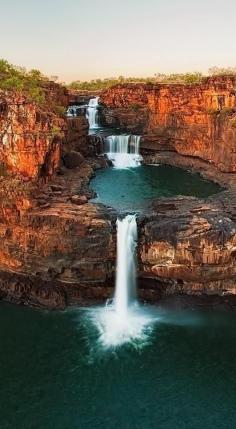 
                    
                        devil's punchbowl falls in arthur's pass national park, new zealand
                    
                