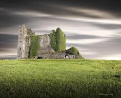 
                    
                        Cahersiveen, County Kerry | 25 Lovely Photographs Of Ireland To Celebrate The Feast Of Saint Patrick
                    
                