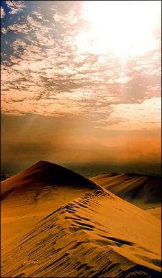 
                    
                        Dunes - Ica, Peru
                    
                