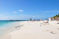 
                    
                        Beach in Isla Mujeres #MEXICO
                    
                