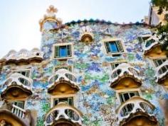 
                    
                        See photos of places you should visit when visiting the center of Catalan culture. Barcelona
                    
                