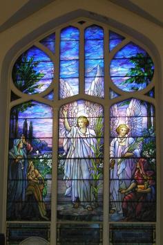 
                    
                        This is an original Tiffany window, signed by Tiffany himself. I haven't been able to find much information about it, but it is breath taking. It can be found in the College Hill Presbyterian Church in Easton, PA.
                    
                