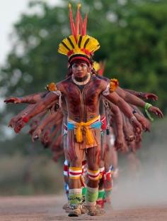 
                    
                        #Brazil`s #Yawalapiti men dance during the quarup, picture: Reuters/Ueslei Marcelino
                    
                