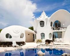 
                    
                        If you go inside, you can hear the ocean: Airbnb on Isla Mujeres.
                    
                