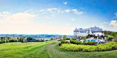 
                    
                        This North Carolina inn is situated on the 8,000-acre estate of George Vanderbilt.
                    
                