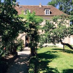 
                    
                        MUSÉE de MONTMARTRE~   A vineyard in the heart of old Paris~ Portal to Bygone Bohemian Paris in the Oldest House of Montmartre.
                    
                