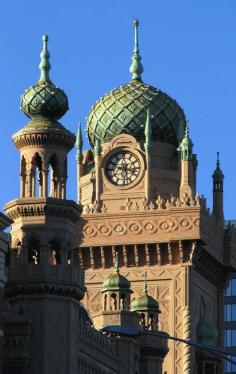 Forum Theatre of Melbourne Clock Tower