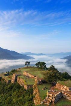 
                    
                        Takeda Castle Ruins - Hyogo, Japan
                    
                