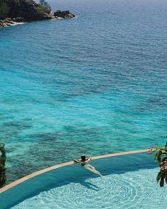 
                    
                        SEYCHELLES. Four Seasons, Petite Anse, Baie Lazare,  Mahé
                    
                