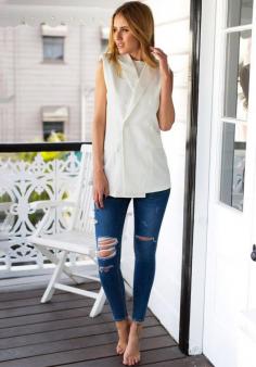 
                        
                            White Double-Breasted Sleeveless Blazer
                        
                    